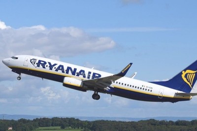 Ryanair, "we land in Palestine", not Israel