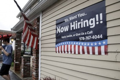 Thousands of bankers laid off in the US