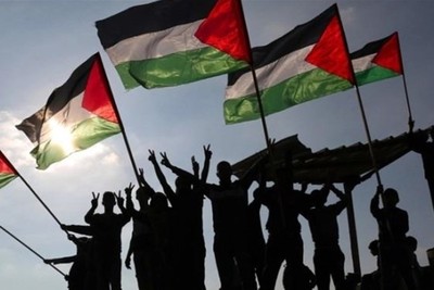 اللاجئون الفلسطينيون المشردون