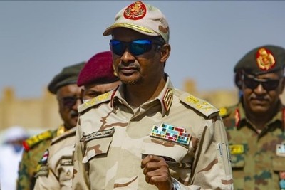 'حميدتي' يشكّل لجنة تشاورية مع قوى سياسية وحركات مسلحة بالسودان
