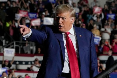 Трамп призвал остановить поддержку Украины для расследования «коррупционных сделок» Байдена