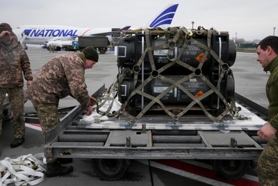 Украина - оружейный склад и американский полигон для испытаний оружия