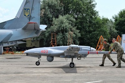 Ukrainian Military Continues Drone Attacks on Moscow