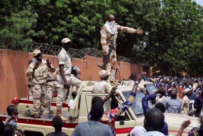 Niger, France evacuates about 200 citizens, the first plane landed in Paris