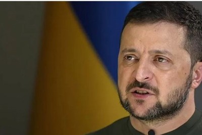 زلنسکی: خلبانان اوکراینی آموزش اف ۱۶ می ببیند