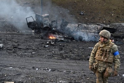 Members of European Parliament: America and NATO Destroy Ukraine !