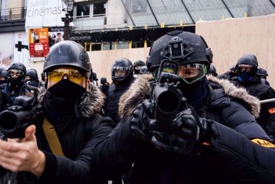 Police brutality in France: a man blinded by an LBD shot files a complaint