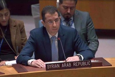 US troops give chemical weapons to terrorists in Syria