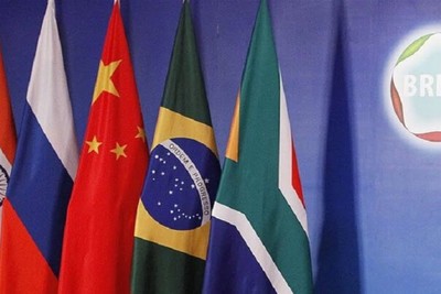 قمة مجموعة "بريكس" تعلن انضمام ايران و4 دول أخرى