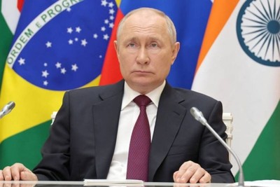 Putin: We seek to end dollar hegemony