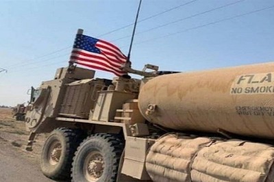 American invaders are looting Syrian oil
