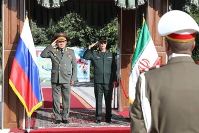 شويغو من طهران: لا جدوى من العقوبات الغربية والتعاون مع إيران بلغ مستوى جديدا