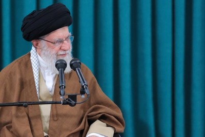 Ayatollah Seyyed Ali Khamenei: If Israeli crimes continue, no one can stop Muslims, resistance forces