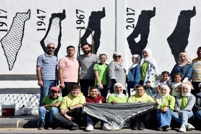 رسم لوحة جدارية بطول 20 متراً في حمص