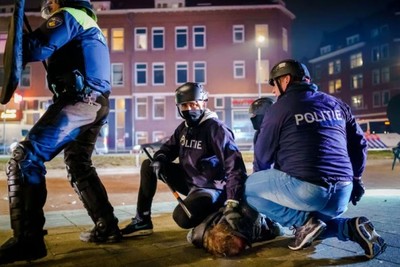 Arrest of Dutch citizens for protesting the crimes of the Zionist regime