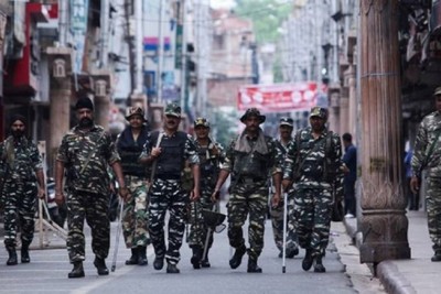 Police India closes Kashmir's Grand Mosque to prevent pro-Palestinian protests