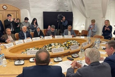 ايران وروسيا تدعوان لوقف فوري للجرائم الصهيونية