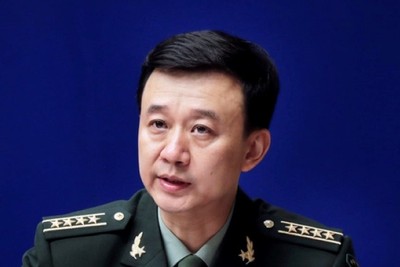 China: ``America is addicted to war''
