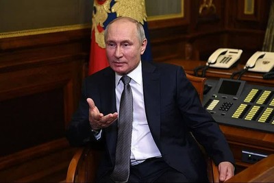 Bolstering Bargaining Power: Understanding Russia's Multi-strategy Approach vis-à-vis the Ukrainian Conflict