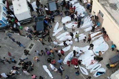 The Palestinians now bury their martyrs in mass graves