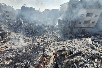 to stop or expand the scope of the war in Gaza is in the court of Netanyahu and the Zionist army
