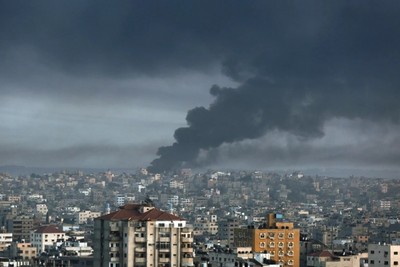 Король: ВВС Иордании сбросили гумпомощь полевому госпиталю страны в Газе