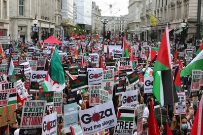 بريطانيا… وزيرة الداخلية تهدد باعتقال المتظاهرين الداعمين لفسلطين