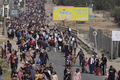نزوح أكثر من 70 بالمئة من سكان القطاع داخلياً.. وعدد المجازر ارتفع إلى 1098