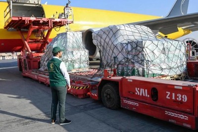 التأخير في المساعدات السعودية الإغاثية إلى غزة.. وتساؤلات التوقيت