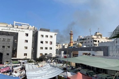مستشفى الشفاء في أيدٍ مجرمة.. والعدو يحولها إلى ثكنة عسكرية