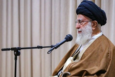 الامام الخامنئي: يجب قطع الشريان الحيوي للكيان الصهيوني ... وسنقوم بأداء واجبنا