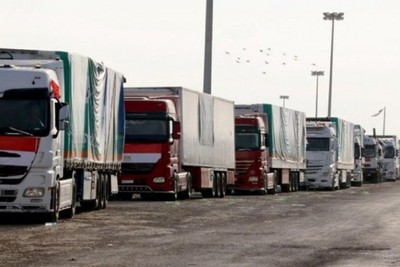 Dozens of aid trucks arrived in Gaza on the first day of the cessation of hostilities