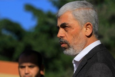 رسانه عبری: السنوار با اسرای اسرائیلی در غزه دیدار کرد