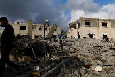 العدوان الصهيوني على غزة في يومه الـ73.. غارات متواصلة واستهداف مبنى الجراحات بمجمع الشفاء الطبي