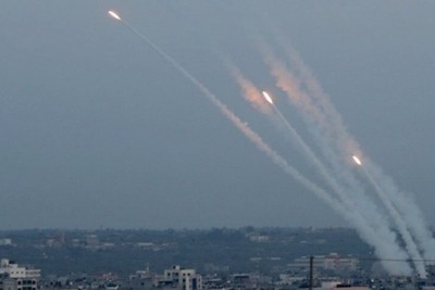 Resistance Rockets Hit Three Israeli Districts