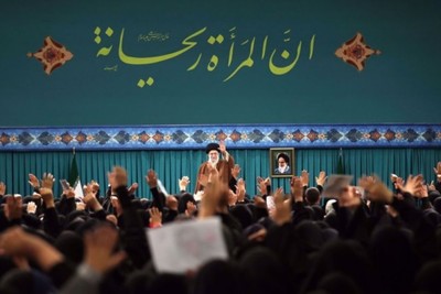 West pursues no logic in issue of women, only pursues profit, pleasure from them