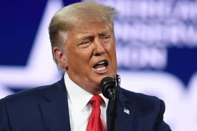 The Likelihood of Donald Trump's Return to Power:  A Shifting Tide in Crucial States