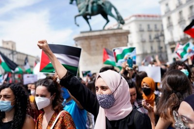Italian police clash with Palestinian supporters