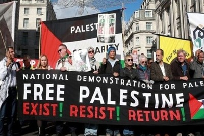 "أوقفوا الإبادة الجماعية".. تظاهرة حاشدة في مدريد لدعم فلسطين