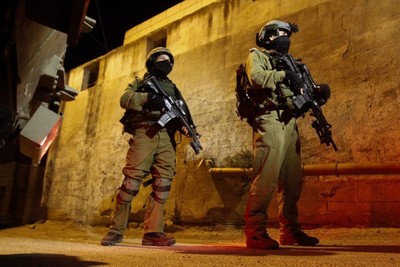 الاحتلال يعتقل 35 فلسطينيا من الضفة ليرفع الحصيلة إلى 6255