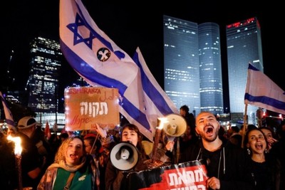 Mass demonstrations against Netanyahu in Tel Aviv