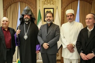 زعيم اليهود في ايران: الإمام الخميني (رض) عرض مبدأ التآخي بين أتباع الأديان السماوية