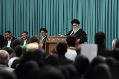 قائد الثورة الاسلامية: العالم الاسلامي سيشهد زوال الغدة السرطانية الصهيونية