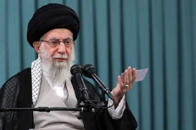 Ayatollah Seyyed Ali Khamenei criticizes Muslim states for failing to cut ties with Israel