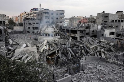 10 شهداء وعشرات الجرحى في غارات إسرائيلية عنيفة تستهدف الفلسطينيين على الطريق الساحلي لغزة