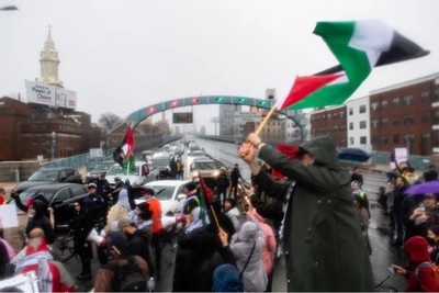 محتجون يقاطعون اجتماعا في أمريكا لبيع عقارات فلسطينية للمستوطنين