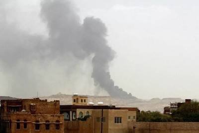 آمریکا و انگلیس در ۳ نوبت الصلیف یمن را بمباران کردند
