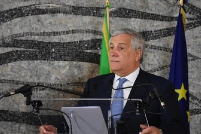 Criticism from Italy to the French President's proposal regarding sending NATO forces to Ukraine