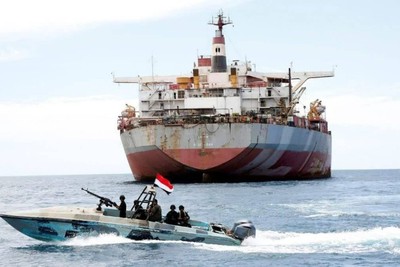 Facing the Abyss: The Zionist Regime's Desperate Moves Against the Yemeni Maritime Blockade