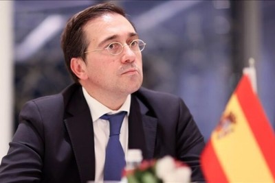 Emphasizes the establishment of an independent Palestinian state from the Spanish Foreign Minister